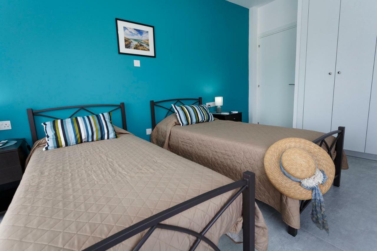 Coral Bay Sea Breeze Apartments - 3 Bedroom Apartment Peyia Exterior foto
