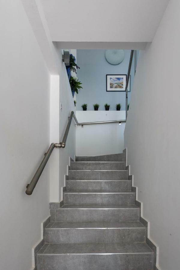 Coral Bay Sea Breeze Apartments - 3 Bedroom Apartment Peyia Exterior foto